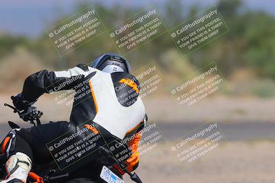 media/Sep-25-2023-Moto Forza (Mon) [[81ffa65e0a]]/B-C Group/Session 4 (Turn 2 Backside)/